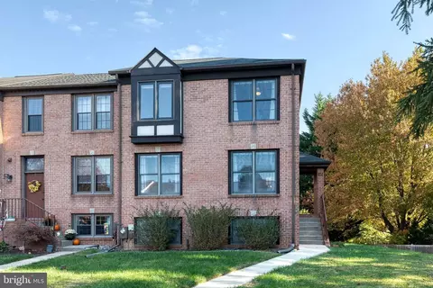 32 Faraday Dr, Lutherville Timonium, MD 21093