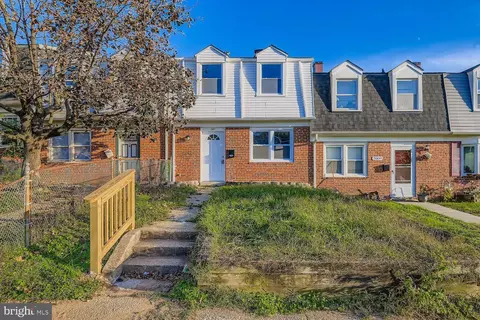 2007 Dineen Dr, Dundalk, MD 21222