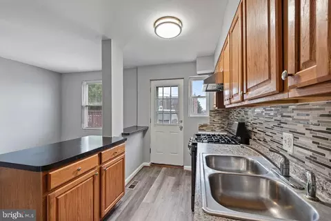 7308 Berkshire Rd, Baltimore, MD 21224 photo 5