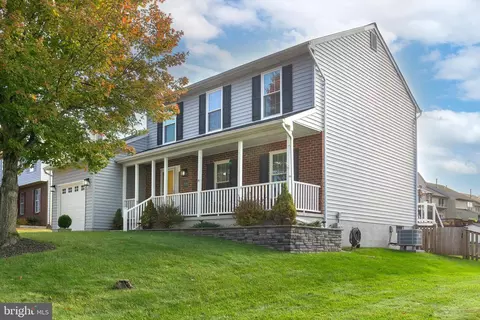 9721 Hickoryhurst Dr, Nottingham, MD 21236