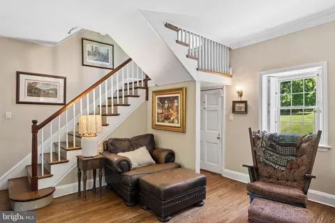 Entry Way - 12801 Harford Rd, Hydes, MD 21082 photo 1 of 3