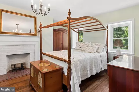 Bedroom - 12801 Harford Rd, Hydes, MD 21082 photo 2 of 5