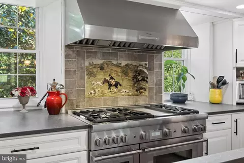 Kitchen - 12801 Harford Rd, Hydes, MD 21082 photo 2 of 4
