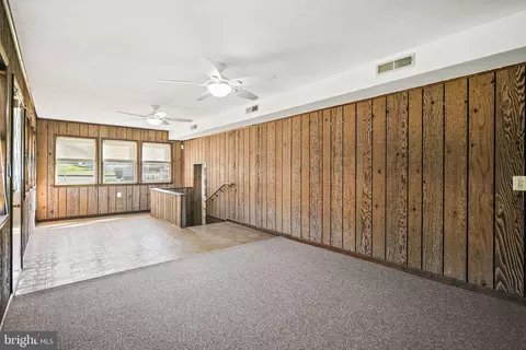 Living - 6204 Scranton Rd, Rosedale, MD 21237 photo 5 of 5