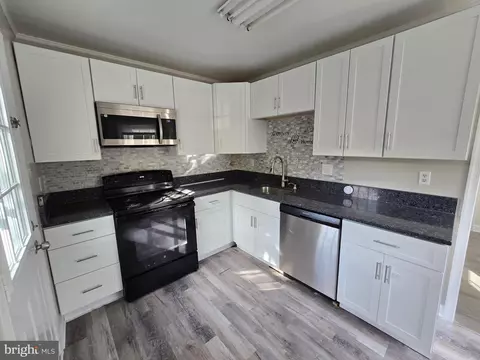 Kitchen - 8200 Mitnick Rd, Nottingham, MD 21236 photo 1 of 2