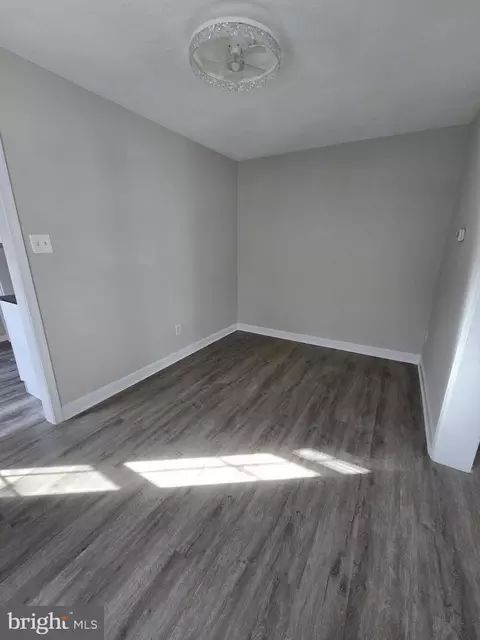 Entry Way - 8200 Mitnick Rd, Nottingham, MD 21236 photo 5 of 6