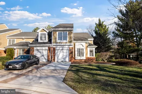 124 River Oaks Cir, Pikesville, MD 21208