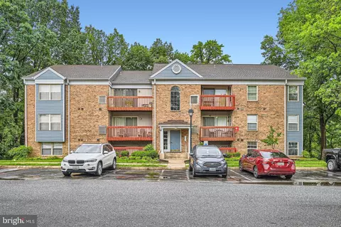 1302 Sugarwood Cir #102, Essex, MD 21221