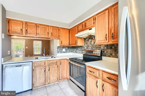 37 Dallington Ct, Perry Hall, MD 21128 photo 8