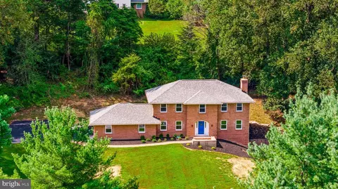 4 7 Springs Ct, Phoenix, MD 21131