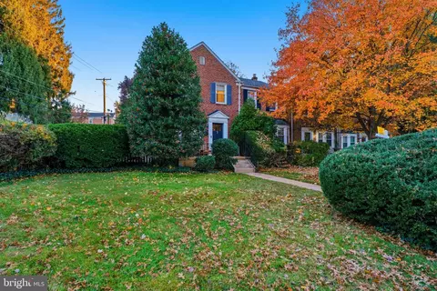 425 Rodgers Ct, Baltimore, MD 21212 photo 2