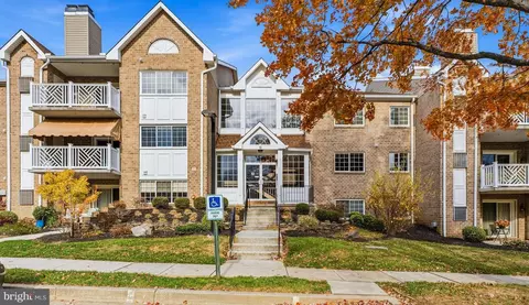 10 Bandon Ct #301, Lutherville Timonium, MD 21093