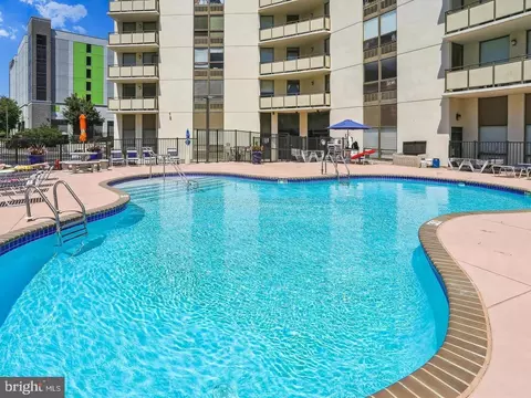 Exterior - 205 E Joppa Rd #1902, Towson, MD 21286 photo 2 of 2