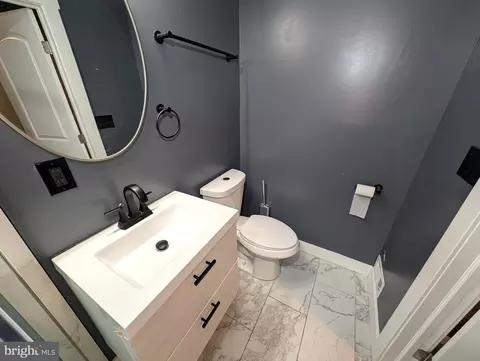 Bath - 8102 Cornwall Rd, Dundalk, MD 21222 photo 3 of 3