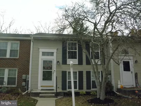 516 Brighton Pl, Essex, MD 21221