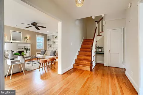 100 Dunkirk Rd, Baltimore, MD 21212 photo 8