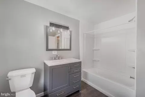 Bath - 2703 Sparrows Point Rd, Sparrows Point, MD 21219 photo 1 of 1