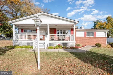 7340 Hughes Ave, Sparrows Point, MD 21219