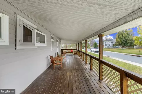 Exterior - 6913 River Drive Rd, Sparrows Point, MD 21219 photo 3 of 3