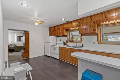 Kitchen - 6913 River Drive Rd, Sparrows Point, MD 21219 photo 5 of 6