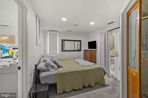 Bedroom - 6913 River Drive Rd, Sparrows Point, MD 21219 photo 4 of 6