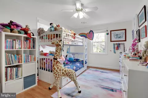 Bedroom - 418 Chumleigh Rd, Baltimore, MD 21212 photo 3 of 5
