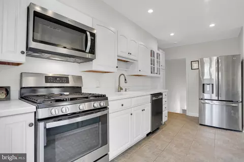 Other - 418 Chumleigh Rd, Baltimore, MD 21212 photo 7 of 12