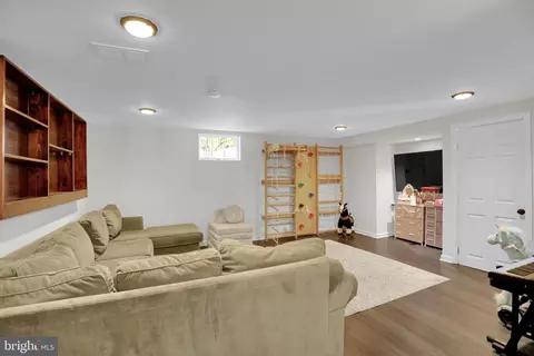Other - 418 Chumleigh Rd, Baltimore, MD 21212 photo 10 of 12