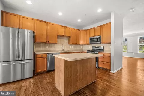 826 Lowe Rd, Middle River, MD 21220 photo 7