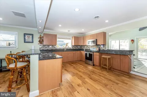 Kitchen - 1306 Third Rd, Middle River, MD 21220 photo 1 of 6
