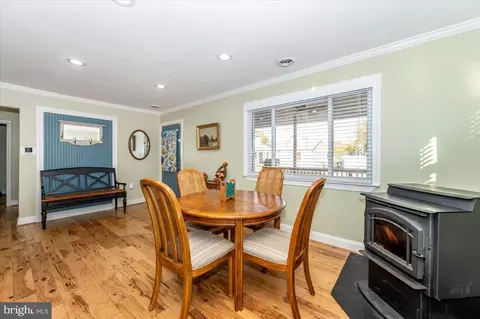 Dining - 1306 Third Rd, Middle River, MD 21220 photo 2 of 2