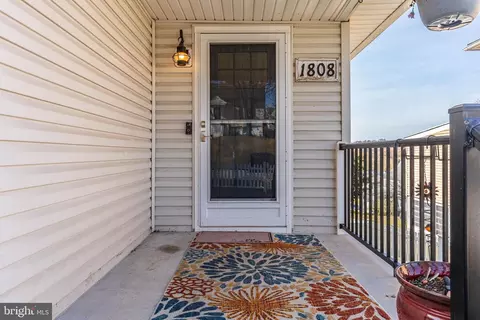 1808 Arbutus, Halethorpe, MD 21227 photo 4