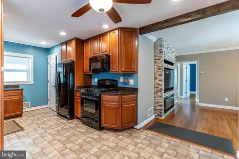 1808 Arbutus, Halethorpe, MD 21227 photo 16