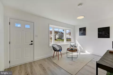 5601 Selford Rd, Halethorpe, MD 21227 photo 4
