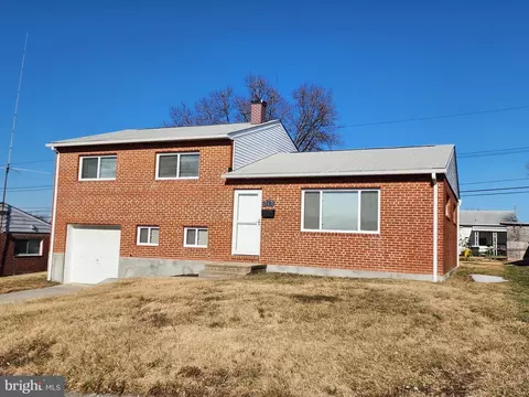 914 Vanderwood Rd, Catonsville, MD 21228