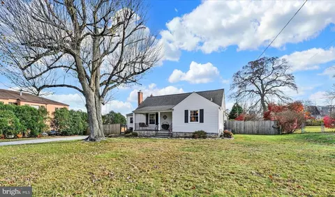 9 Othoridge Rd, Lutherville Timonium, MD 21093