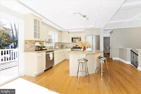 Kitchen - 3919 Link Ave, Nottingham, MD 21236 photo 4 of 4