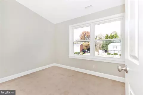 Bedroom - 3919 Link Ave, Nottingham, MD 21236 photo 3 of 4