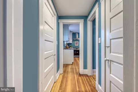 Entry Way - 606 Aldershot Rd, Baltimore, MD 21229 photo 1 of 7