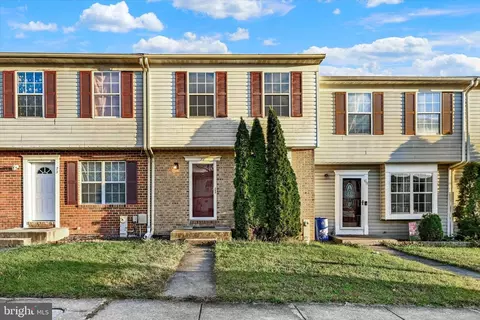 71 Chelmsford Ct, Middle River, MD 21220