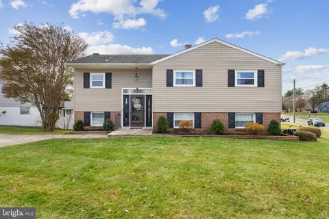 4501 Sandra Lake Rd, Perry Hall, MD 21128