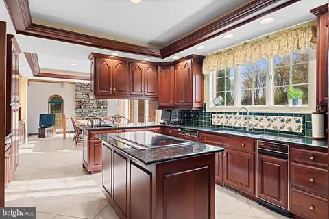 Kitchen - 11 Glenberry Ct, Phoenix, MD 21131 photo 1 of 4