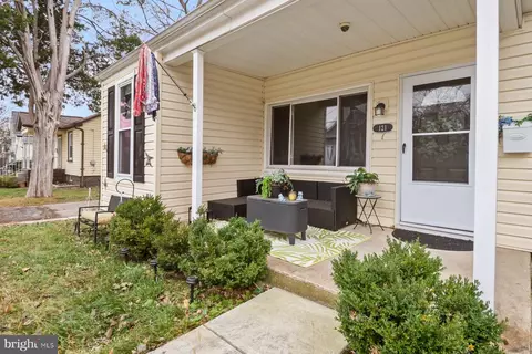 Exterior - 121 3rd Ave, Halethorpe, MD 21227 photo 1 of 2