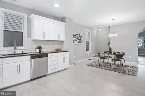Entry Way - 121 3rd Ave, Halethorpe, MD 21227 photo 5 of 9
