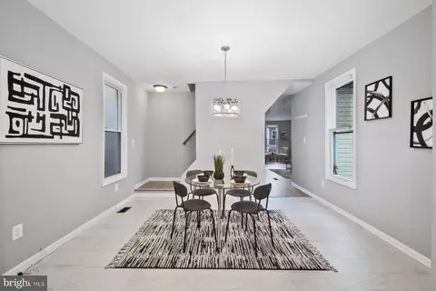 Dining - 121 3rd Ave, Halethorpe, MD 21227 photo 3 of 3