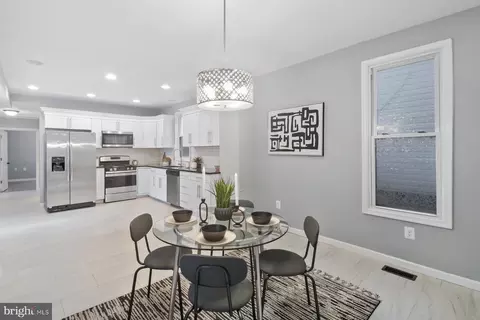 Dining - 121 3rd Ave, Halethorpe, MD 21227 photo 1 of 3