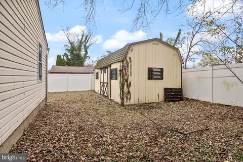 Exterior - 121 3rd Ave, Halethorpe, MD 21227 photo 2 of 2