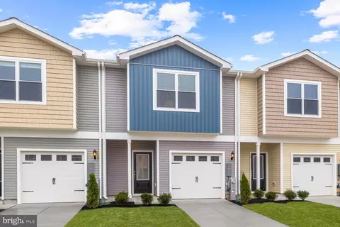 8153 Bartholomew Ct, Baltimore, MD 21206