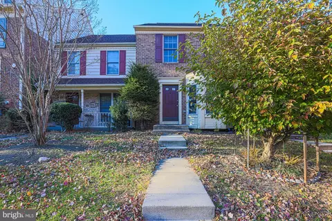 8 Greenshire Ln, Owings Mills, MD 21117