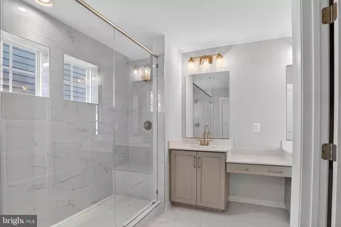 10619 Wennington St, Middle River, MD 21220 photo 11